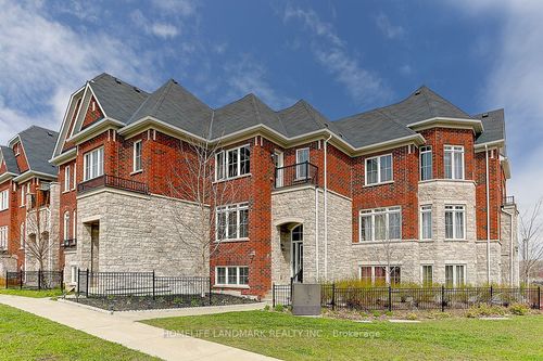 307 Dundas Way, Markham, ON, L6E0S8 | Card Image