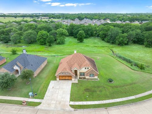 2001 Chapel Creek Dr, Kaufman, TX, 75142-8881 | Card Image