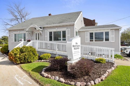 1463 Main Street, GREEN BAY, WI, 54302 | Card Image