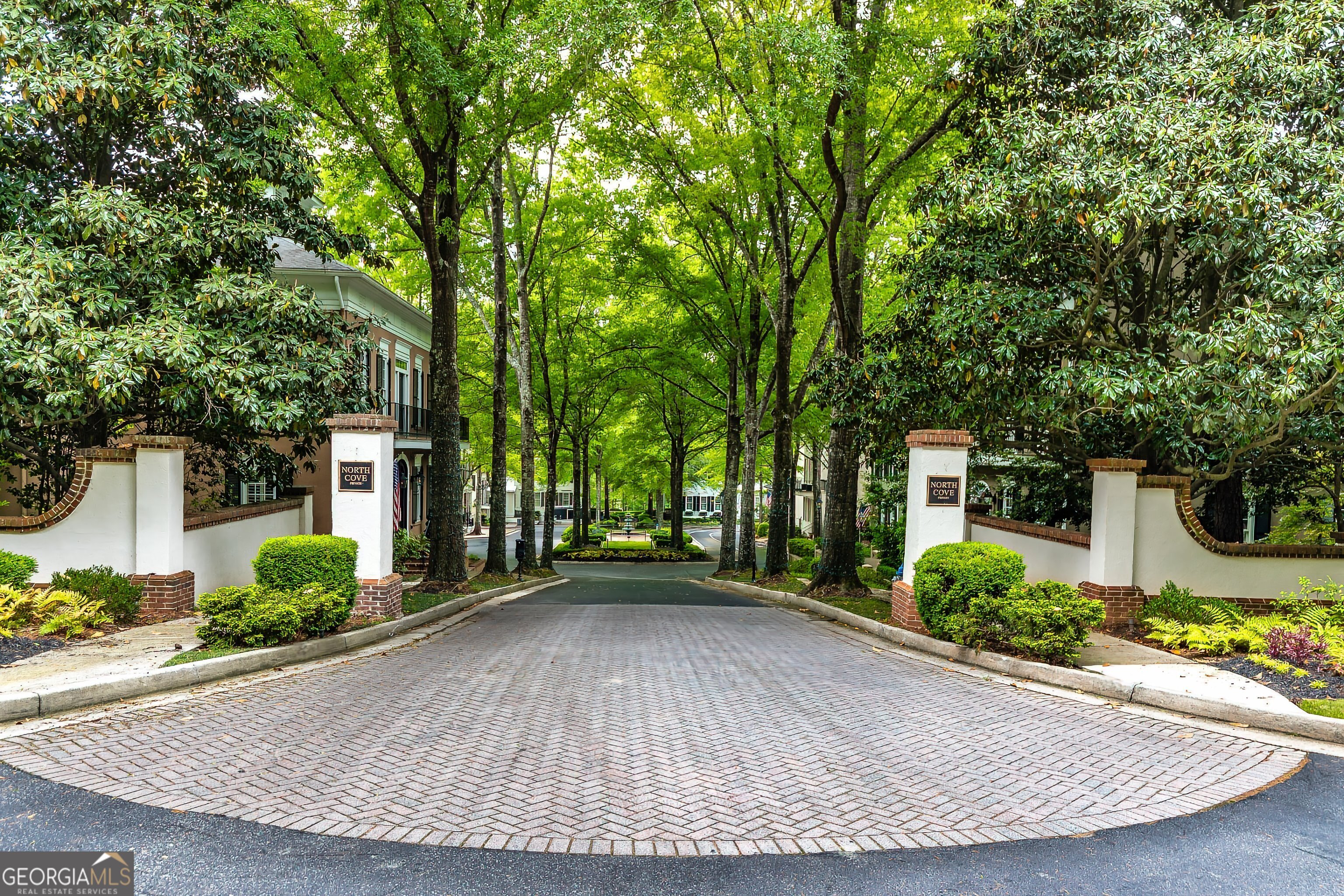 Land in Peachtree City