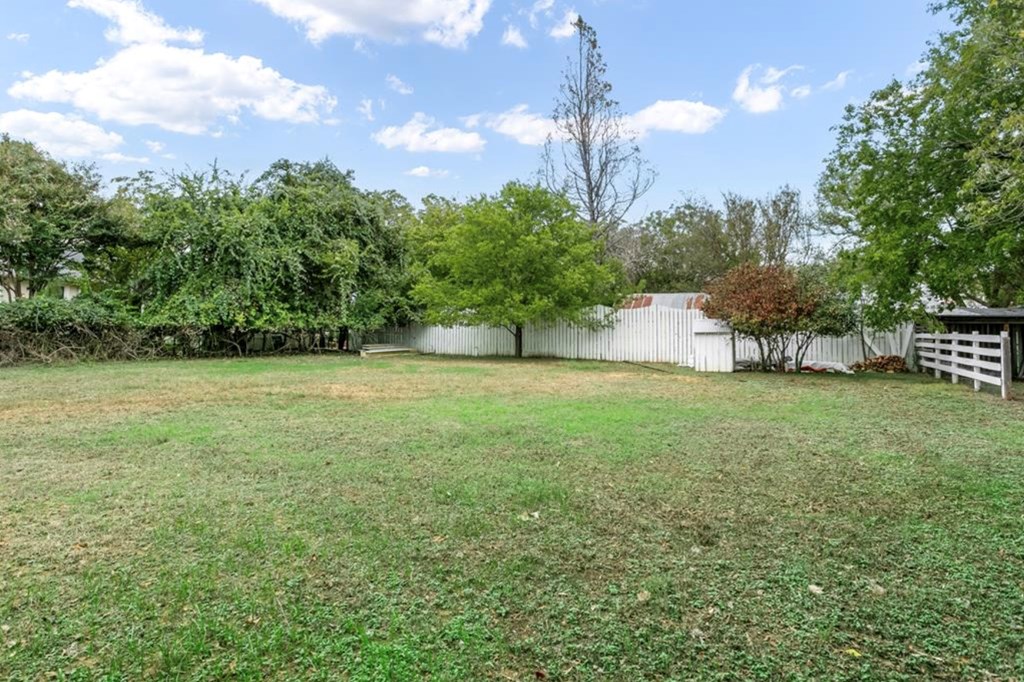 Land in Fredericksburg 3