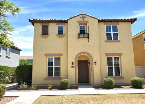 3944 E Leslie Dr, Gilbert, AZ, 85296-2866 | Card Image