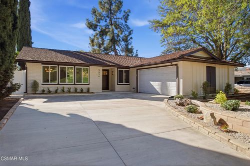 6454 Smoke Tree Ave, Oak Park, CA, 91377-1217 | Card Image