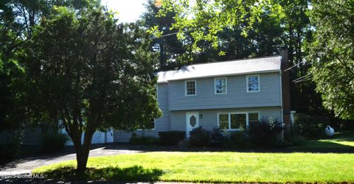 pvt-7 Erics Ln, Rexford, NY, 12148-1611 | Card Image