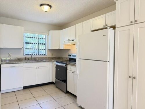 n111-3050 Norwood Pl, Boca Raton, FL, 33431-6502 | Card Image