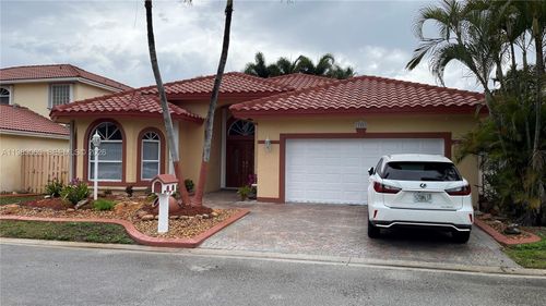 11581 Sw 10th Ct, Pembroke Pines, FL, 33025-4342 | Card Image