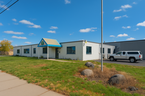 636 39th Ave Ne, Columbia Heights, MN, 55421-3842 | Card Image