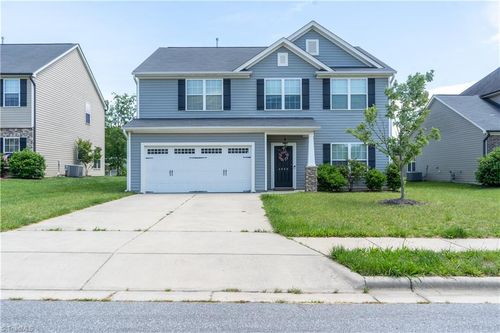 4008 Meadow Valley Dr, High Point, NC, 27265-1662 | Card Image