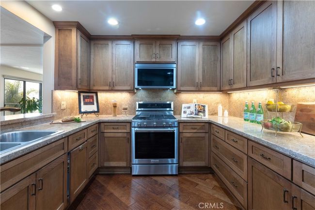 2B - 2270 Stanley Ave, Condo with 2 bedrooms, 2 bathrooms and 2 parking in Signal Hill CA | Image 9