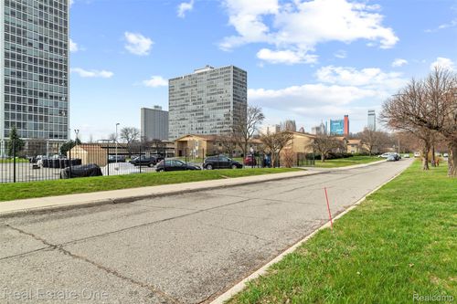 apt-110-1550 Cherboneau Pl, Detroit, MI, 48207-2861 | Card Image