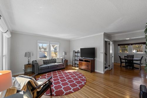 2901 Zenith Ave N, Robbinsdale, MN, 55422-5415 | Card Image