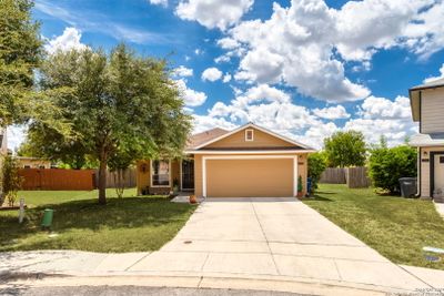 2250 Whispering Way, House other with 3 bedrooms, 2 bathrooms and null parking in New Braunfels TX | Image 2