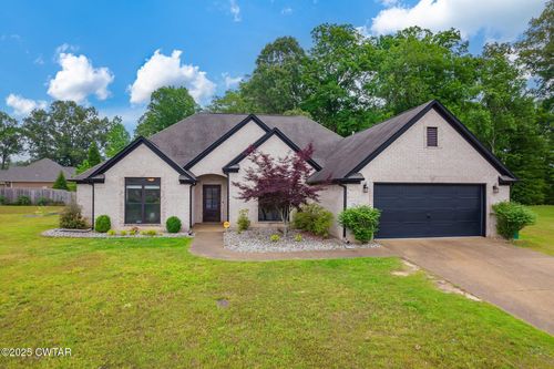 32 Legacy Cv, Jackson, TN, 38305-3154 | Card Image