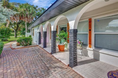 1505 Coral Ave, Vero Beach, FL, 32963-2341 | Card Image