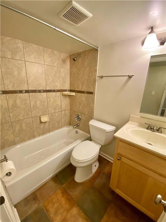APT-2 - 4211 Clark Ave, Condo with 1 bedrooms, 1 bathrooms and null parking in Kansas City MO | Image 14