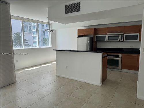 1108-253 Ne 2nd St, Miami, FL, 33132-2291 | Card Image