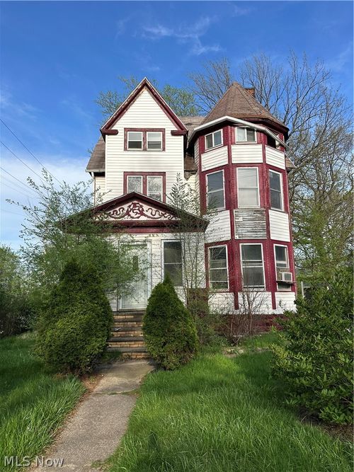 1821 E 93rd St, Cleveland, OH, 44106-2050 | Card Image