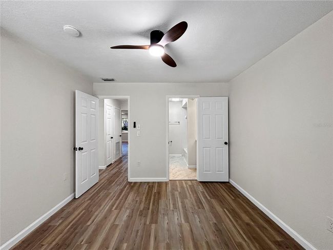 5136 Cedar Hammock Dr, House other with 2 bedrooms, 2 bathrooms and null parking in SARASOTA FL | Image 18