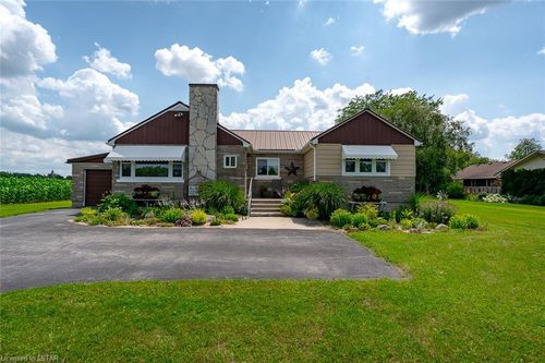 39799 Huron Park Rd, Centralia, ON, N0M1K0 | Card Image