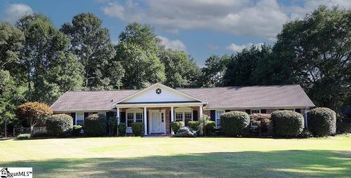 200 Pine Wood Dr, Greenville, SC, 29607-5145 | Card Image