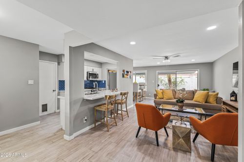 7714 E Chaparral Rd, Scottsdale, AZ, 85250-7718 | Card Image
