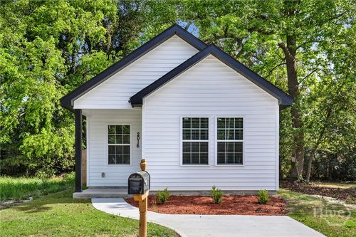2016 Eppinger St, Savannah, GA, 31415-1826 | Card Image