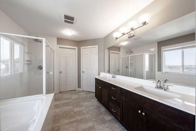 36 Westridge Rd, House other with 4 bedrooms, 4 bathrooms and 3 parking in Okotoks AB | Image 21