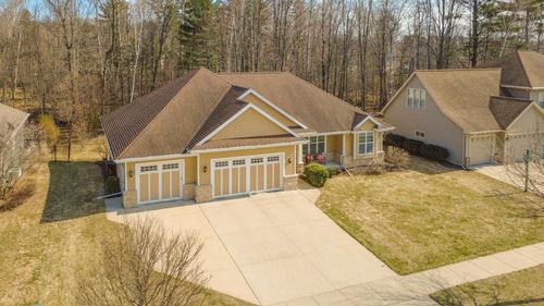 1024 Faversham Way, Howard, WI, 54313 | Card Image