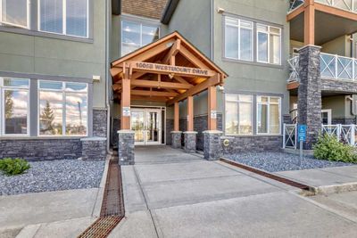 208 - 1005A Westmount Dr, Condo with 2 bedrooms, 2 bathrooms and 2 parking in Strathmore AB | Image 1