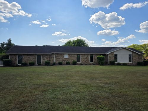 1102 Longview Dr, Hendersonville, TN, 37075-8792 | Card Image