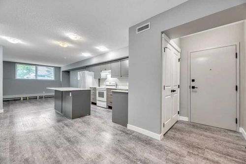 12-606 Lakeside Blvd, Strathmore, AB, T1P1B8 | Card Image