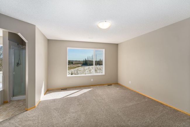 202 Tuscany Ravine Close Nw, Home with 4 bedrooms, 3 bathrooms and 4 parking in Calgary AB | Image 33