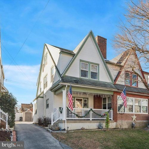 220 Sedgewood Rd, SPRINGFIELD, PA, 19064-3125 | Card Image