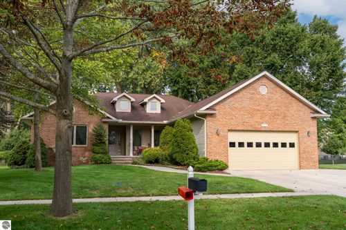 501 W Grand Ave, Mt Pleasant, MI, 48858-6001 | Card Image