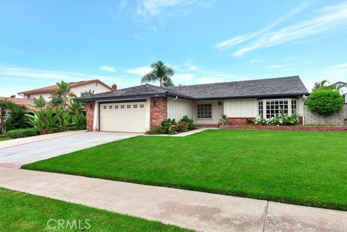  N Poinsettia Avenue, Brea, CA, 92821 | Card Image