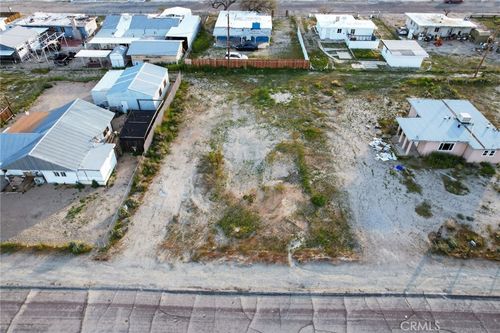 13797 Sutter St, Trona, CA, 93562-2420 | Card Image