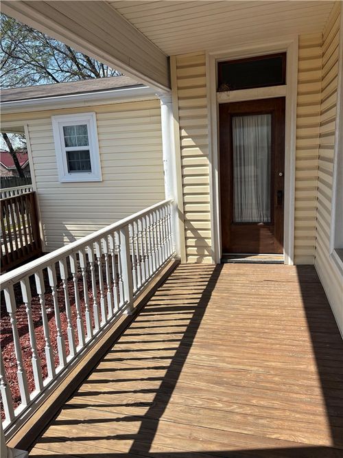 108 N Springfield St, Berryville, AR, 72616-3943 | Card Image