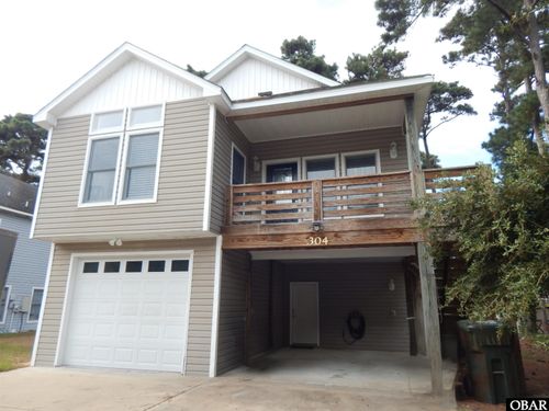 304 W Albemarle Dr, Nags Head, NC, 27959-9549 | Card Image