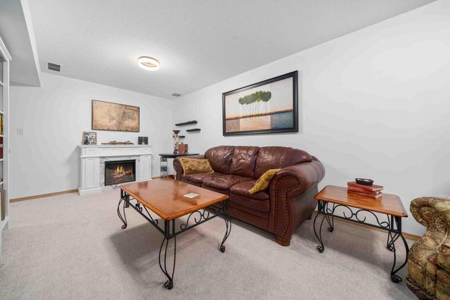 74 Park Meadows Lane Se, Townhouse with 3 bedrooms, 3 bathrooms and 3 parking in Medicine Hat AB | Image 32