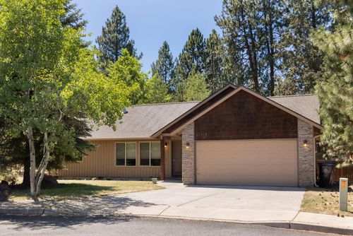 61215 Bighorn Ct, Bend, OR, 97702-2089 | Card Image
