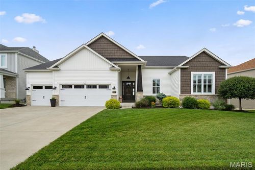 932 Colebrook Ct, Lake St Louis, MO, 63367-5014 | Card Image
