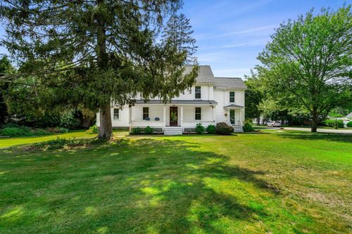 4 Penn Ln, Exeter, NH, 03833-1507 | Card Image