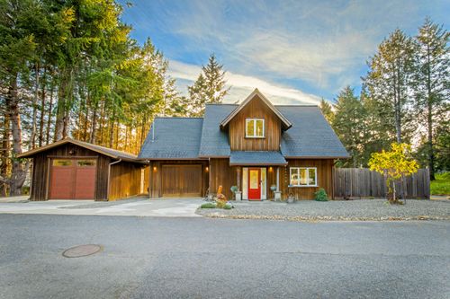 280 Vista Rd, Whitethorn, CA, 95589-9094 | Card Image