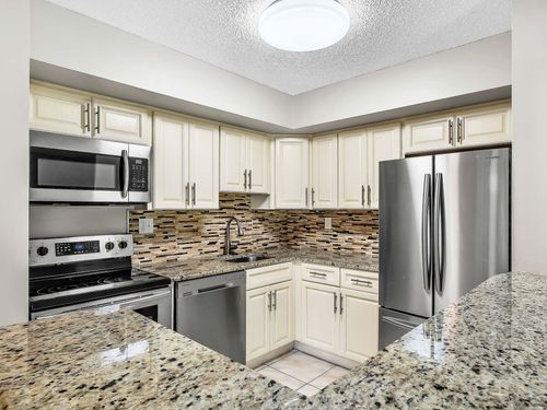 108-15488 Lakes Of Delray Blvd, Delray Beach, FL, 33484-4154 | Card Image