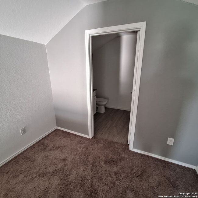 7808 Elm Run, House other with 2 bedrooms, 2 bathrooms and null parking in San Antonio TX | Image 20