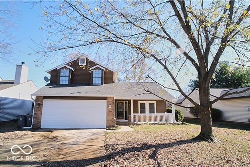 18760 Northridge Dr, Noblesville, IN, 46060-1574 | Card Image