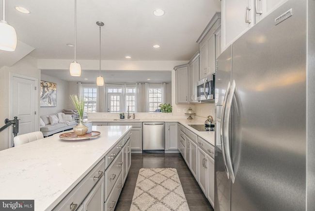 10537 Hinton Way, Townhouse with 4 bedrooms, 4 bathrooms and null parking in MANASSAS VA | Image 18