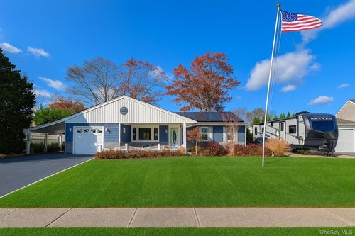 61 Rush St, Port Jefferson Station, NY, 11776-3817 | Card Image