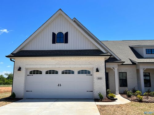 440 Tillane Park Cir Sw, Huntsville, AL, 35824-3512 | Card Image