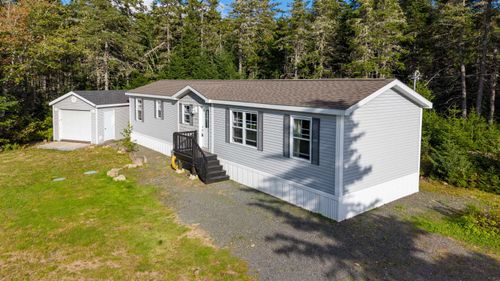 73 Church Loop, Baddeck, NS, B0E1B0 | Card Image
